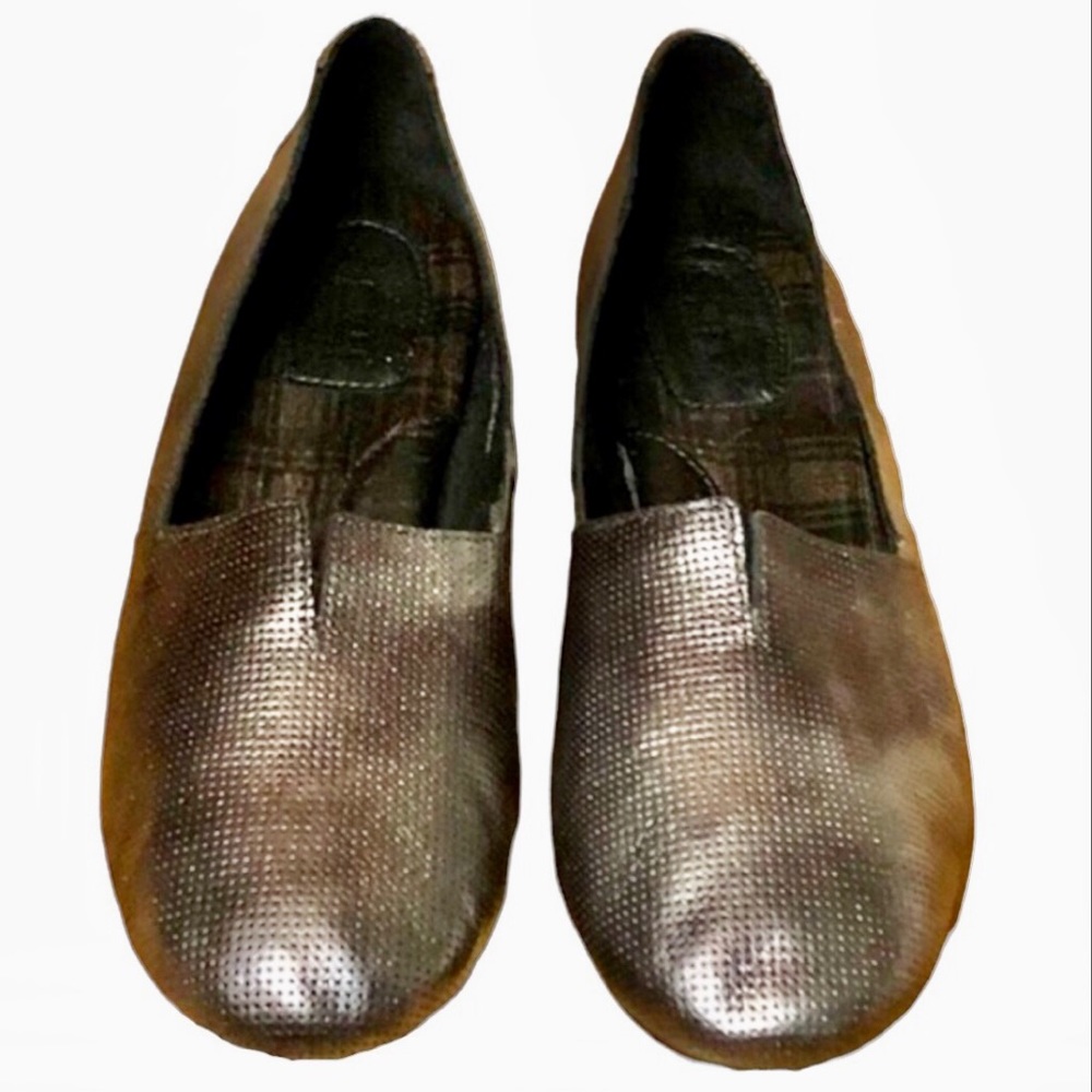 BORN | SEBRA FLATS METALLIC LEATHER SZ 8.5